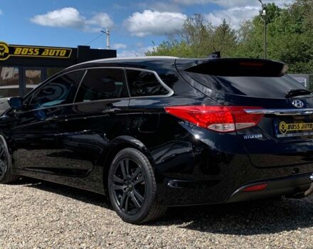 Чорний Хендай і40, об'ємом двигуна 1.7 л та пробігом 242 тис. км за 12999 $, фото 3 на Automoto.ua