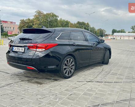 Чорний Хендай і40, об'ємом двигуна 1.7 л та пробігом 212 тис. км за 11900 $, фото 5 на Automoto.ua