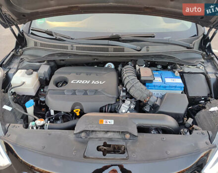 Черный Хендай и40, объемом двигателя 1.7 л и пробегом 165 тыс. км за 13900 $, фото 26 на Automoto.ua