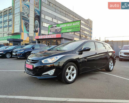 Черный Хендай и40, объемом двигателя 1.7 л и пробегом 165 тыс. км за 13900 $, фото 2 на Automoto.ua