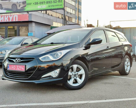 Черный Хендай и40, объемом двигателя 1.7 л и пробегом 165 тыс. км за 13900 $, фото 10 на Automoto.ua