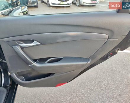 Черный Хендай и40, объемом двигателя 1.7 л и пробегом 165 тыс. км за 13900 $, фото 22 на Automoto.ua