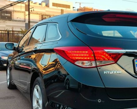 Черный Хендай и40, объемом двигателя 1.7 л и пробегом 165 тыс. км за 13900 $, фото 10 на Automoto.ua