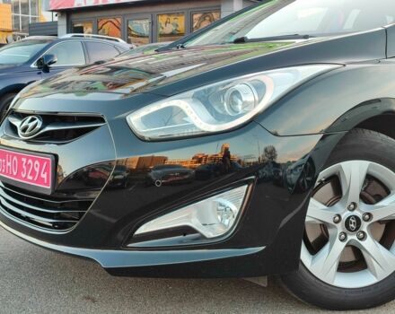 Черный Хендай и40, объемом двигателя 1.7 л и пробегом 165 тыс. км за 13900 $, фото 13 на Automoto.ua