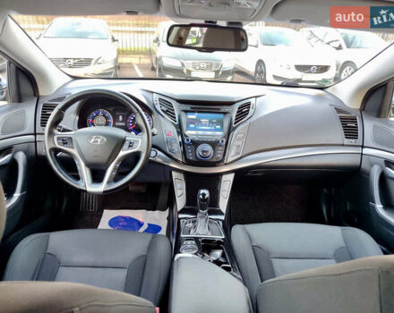 Черный Хендай и40, объемом двигателя 1.7 л и пробегом 165 тыс. км за 13900 $, фото 25 на Automoto.ua