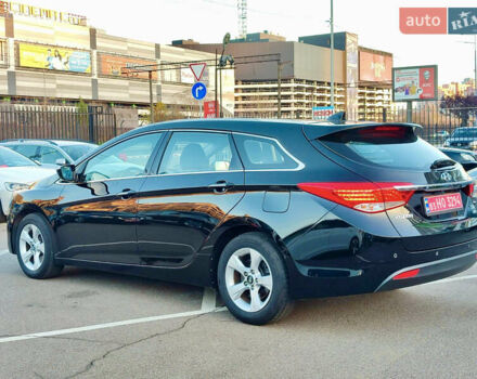 Черный Хендай и40, объемом двигателя 1.7 л и пробегом 165 тыс. км за 13900 $, фото 8 на Automoto.ua