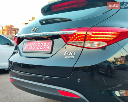 Черный Хендай и40, объемом двигателя 1.7 л и пробегом 165 тыс. км за 13900 $, фото 7 на Automoto.ua