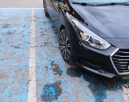 Черный Хендай и40, объемом двигателя 1.7 л и пробегом 184 тыс. км за 15500 $, фото 11 на Automoto.ua