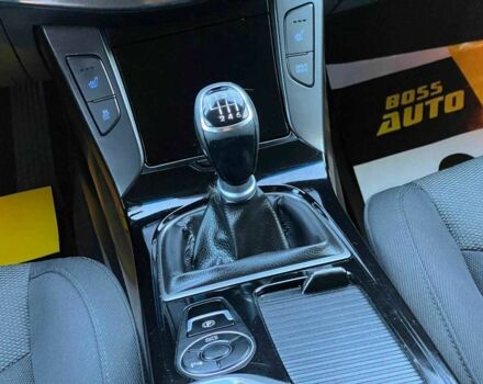 Черный Хендай и40, объемом двигателя 1.6 л и пробегом 318 тыс. км за 11700 $, фото 17 на Automoto.ua