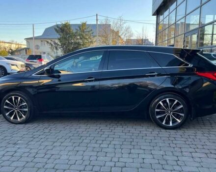 Черный Хендай и40, объемом двигателя 1.6 л и пробегом 318 тыс. км за 11700 $, фото 3 на Automoto.ua