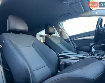 Черный Хендай и40, объемом двигателя 1.6 л и пробегом 318 тыс. км за 11700 $, фото 21 на Automoto.ua