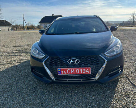 Чорний Хендай і40, об'ємом двигуна 1.7 л та пробігом 250 тис. км за 9550 $, фото 2 на Automoto.ua