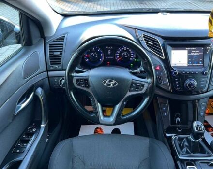 Черный Хендай и40, объемом двигателя 1.6 л и пробегом 318 тыс. км за 11700 $, фото 20 на Automoto.ua