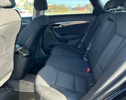 Чорний Хендай і40, об'ємом двигуна 1.7 л та пробігом 250 тис. км за 9550 $, фото 5 на Automoto.ua