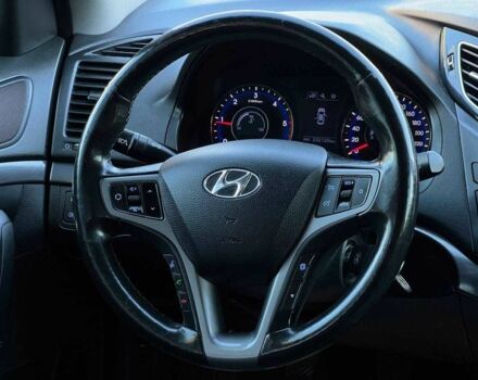 Черный Хендай и40, объемом двигателя 1.6 л и пробегом 318 тыс. км за 11700 $, фото 16 на Automoto.ua