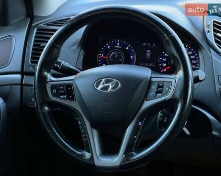 Черный Хендай и40, объемом двигателя 1.6 л и пробегом 318 тыс. км за 11700 $, фото 16 на Automoto.ua