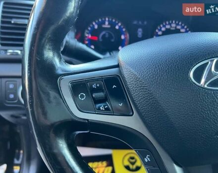 Черный Хендай и40, объемом двигателя 1.6 л и пробегом 318 тыс. км за 11700 $, фото 11 на Automoto.ua