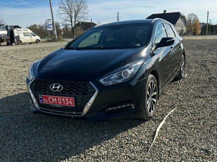 Чорний Хендай і40, об'ємом двигуна 1.7 л та пробігом 250 тис. км за 9550 $, фото 1 на Automoto.ua