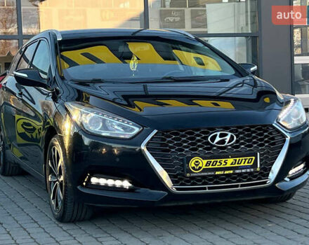 Черный Хендай и40, объемом двигателя 1.6 л и пробегом 318 тыс. км за 11700 $, фото 1 на Automoto.ua