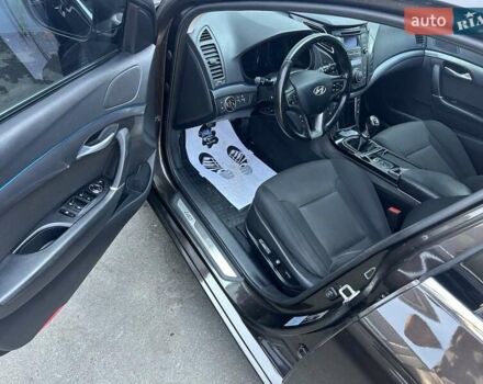 Коричневый Хендай и40, объемом двигателя 1.69 л и пробегом 321 тыс. км за 12200 $, фото 59 на Automoto.ua