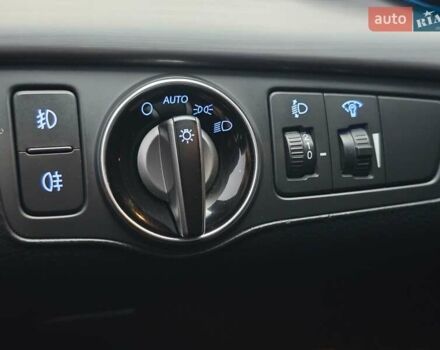 Коричневый Хендай и40, объемом двигателя 1.69 л и пробегом 321 тыс. км за 12200 $, фото 33 на Automoto.ua