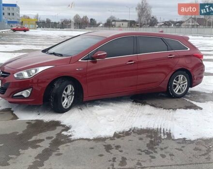 Красный Хендай и40, объемом двигателя 1.69 л и пробегом 189 тыс. км за 12750 $, фото 1 на Automoto.ua