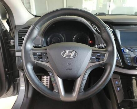 Хендай и40, объемом двигателя 1.7 л и пробегом 150 тыс. км за 16900 $, фото 12 на Automoto.ua