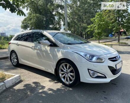 Хендай и40, объемом двигателя 1.69 л и пробегом 321 тыс. км за 9700 $, фото 21 на Automoto.ua