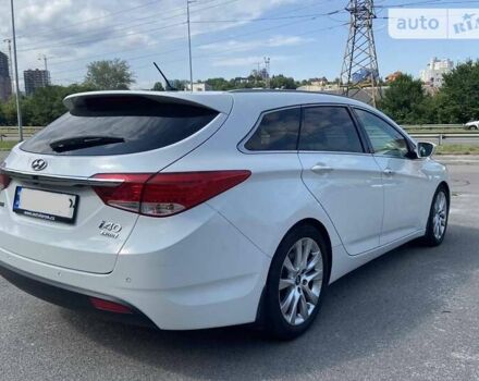 Хендай и40, объемом двигателя 1.69 л и пробегом 321 тыс. км за 9700 $, фото 4 на Automoto.ua