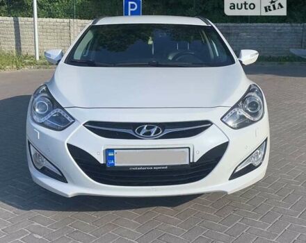 Хендай и40, объемом двигателя 1.69 л и пробегом 321 тыс. км за 9700 $, фото 9 на Automoto.ua