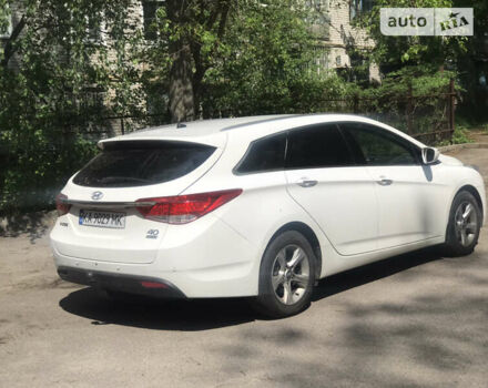 Хендай и40, объемом двигателя 1.7 л и пробегом 230 тыс. км за 7500 $, фото 1 на Automoto.ua