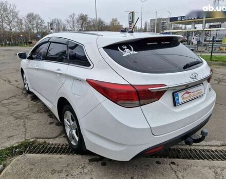 Хендай и40, объемом двигателя 1.7 л и пробегом 245 тыс. км за 6999 $, фото 4 на Automoto.ua