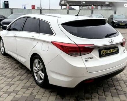 Хендай и40, объемом двигателя 1.7 л и пробегом 337 тыс. км за 9790 $, фото 4 на Automoto.ua