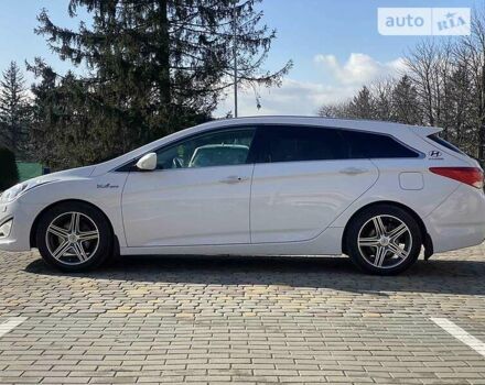 Хендай и40, объемом двигателя 1.7 л и пробегом 226 тыс. км за 8800 $, фото 9 на Automoto.ua