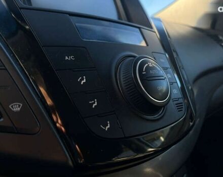 Хендай и40, объемом двигателя 1.7 л и пробегом 180 тыс. км за 10300 $, фото 18 на Automoto.ua