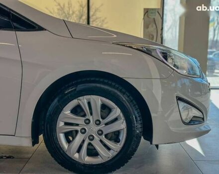 Хендай і40, об'ємом двигуна 0 л та пробігом 288 тис. км за 9300 $, фото 4 на Automoto.ua