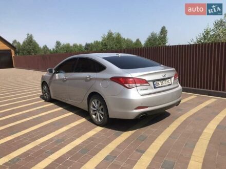 Хендай і40 2012 у Рокитном на Automoto.ua Хендай і40, об'ємом двигуна 1.7 л та пробігом 248 тис. км за 10000 $, фото 1 на Automoto.ua