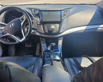 Хендай и40 2014 в Черкассах на Automoto.ua Серый Хендай и40, объемом двигателя 1.7 л и пробегом 95 тыс. км за 8000 $, фото 2 на Automoto.ua