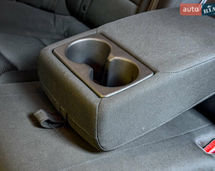 Серый Хендай и40, объемом двигателя 1.69 л и пробегом 142 тыс. км за 9100 $, фото 76 на Automoto.ua