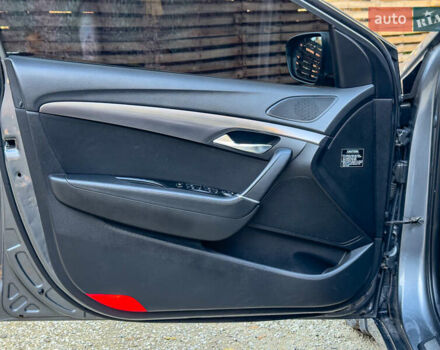 Серый Хендай и40, объемом двигателя 1.69 л и пробегом 142 тыс. км за 9100 $, фото 54 на Automoto.ua