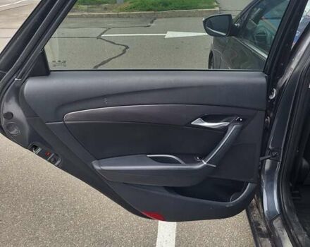 Серый Хендай и40, объемом двигателя 1.7 л и пробегом 238 тыс. км за 8500 $, фото 9 на Automoto.ua