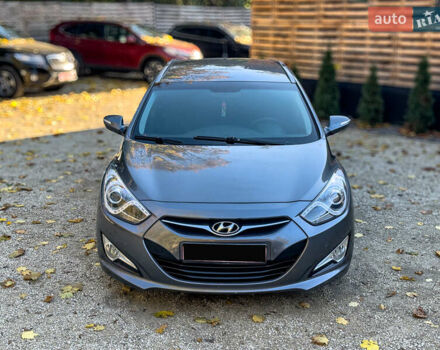 Серый Хендай и40, объемом двигателя 1.69 л и пробегом 142 тыс. км за 9100 $, фото 11 на Automoto.ua