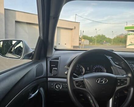 Серый Хендай и40, объемом двигателя 1.7 л и пробегом 242 тыс. км за 7300 $, фото 5 на Automoto.ua