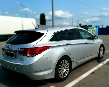 Серый Хендай и40, объемом двигателя 2 л и пробегом 268 тыс. км за 9900 $, фото 7 на Automoto.ua