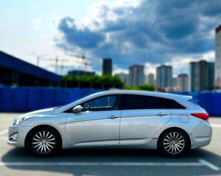 Серый Хендай и40, объемом двигателя 2 л и пробегом 268 тыс. км за 9900 $, фото 3 на Automoto.ua