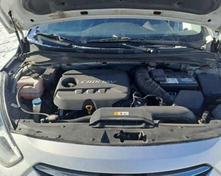 Серый Хендай и40, объемом двигателя 1.7 л и пробегом 261 тыс. км за 9900 $, фото 4 на Automoto.ua