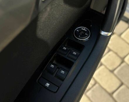 Серый Хендай и40, объемом двигателя 1.7 л и пробегом 180 тыс. км за 10300 $, фото 9 на Automoto.ua