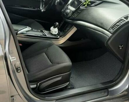 Серый Хендай и40, объемом двигателя 1.69 л и пробегом 248 тыс. км за 10499 $, фото 8 на Automoto.ua