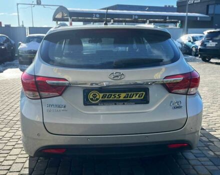 Серый Хендай и40, объемом двигателя 1.7 л и пробегом 180 тыс. км за 10300 $, фото 5 на Automoto.ua