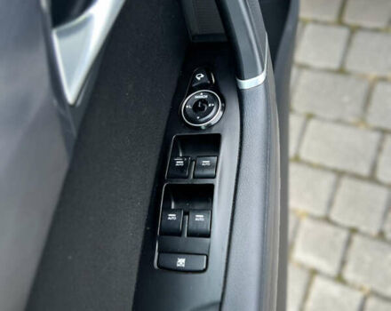 Серый Хендай и40, объемом двигателя 1.7 л и пробегом 169 тыс. км за 8100 $, фото 8 на Automoto.ua